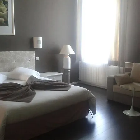 Bed & Breakfast Le Chateau De Buchy