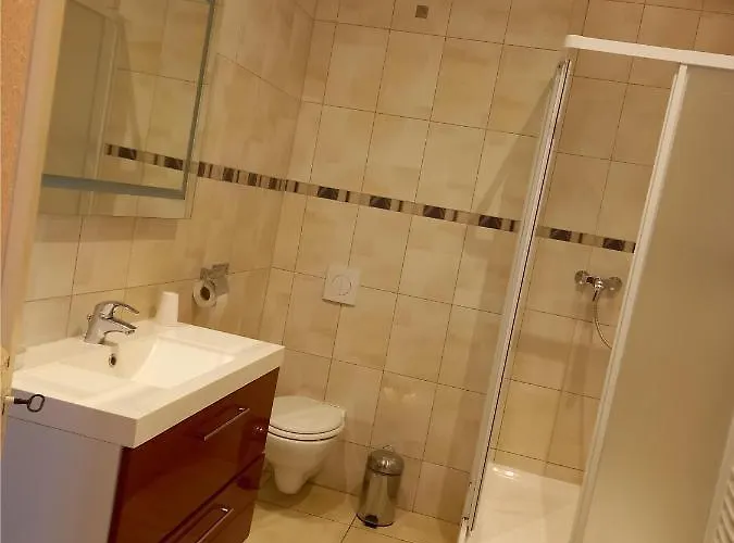 Le Chateau De 3* Buchy (Moselle)