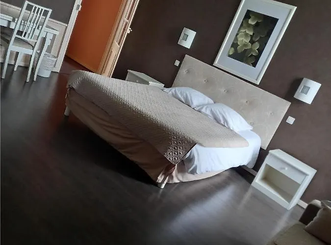 Le Chateau De 3* Buchy (Moselle)