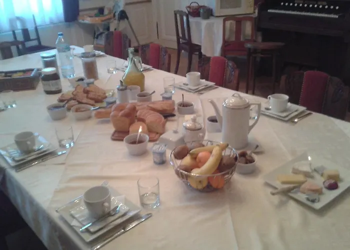 Le Chateau De Buchy (Moselle)